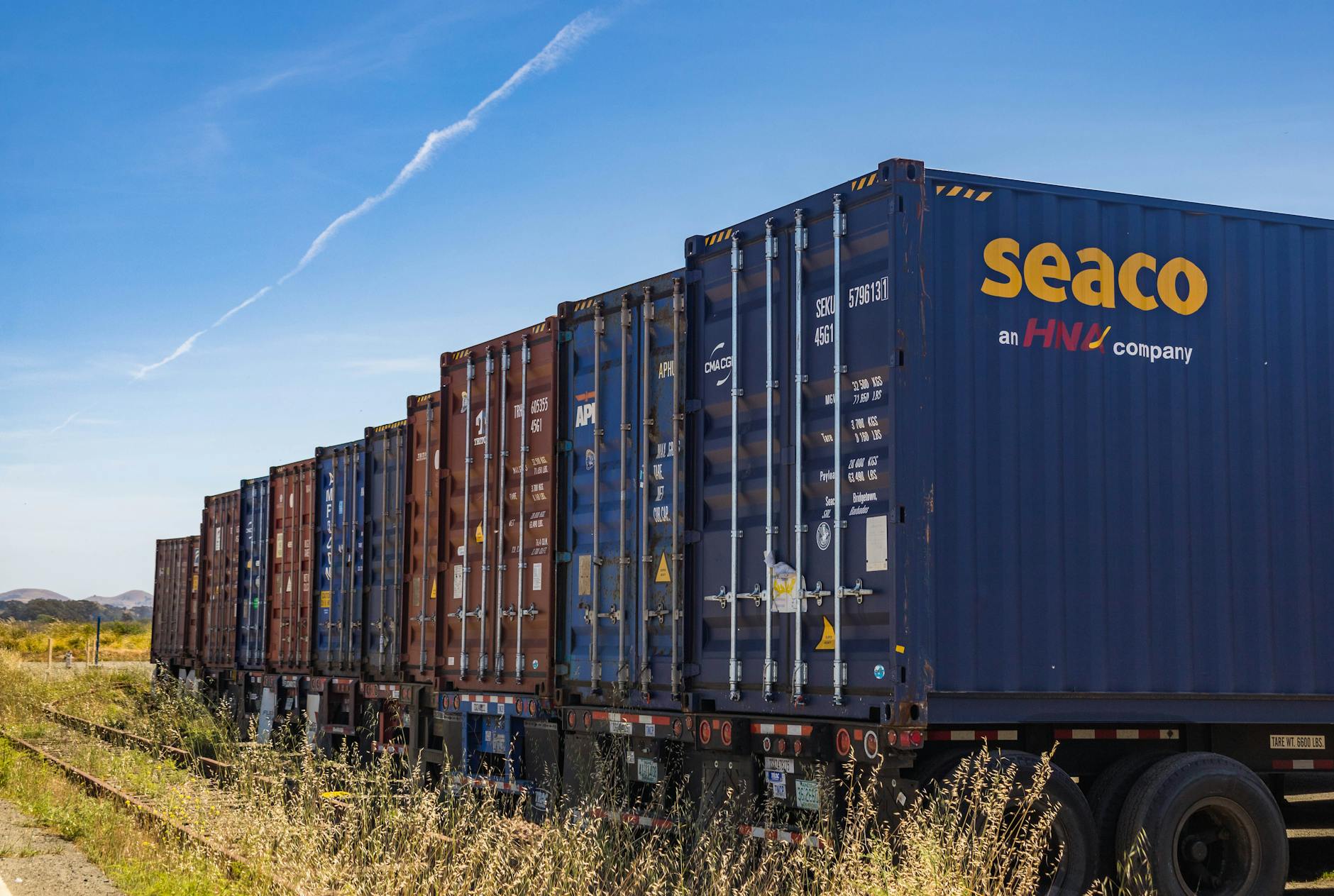 AI in Supply Chain and Logistics Optimization: Enhancing Demand Forecasting and Inventory Management for Greater Resilience